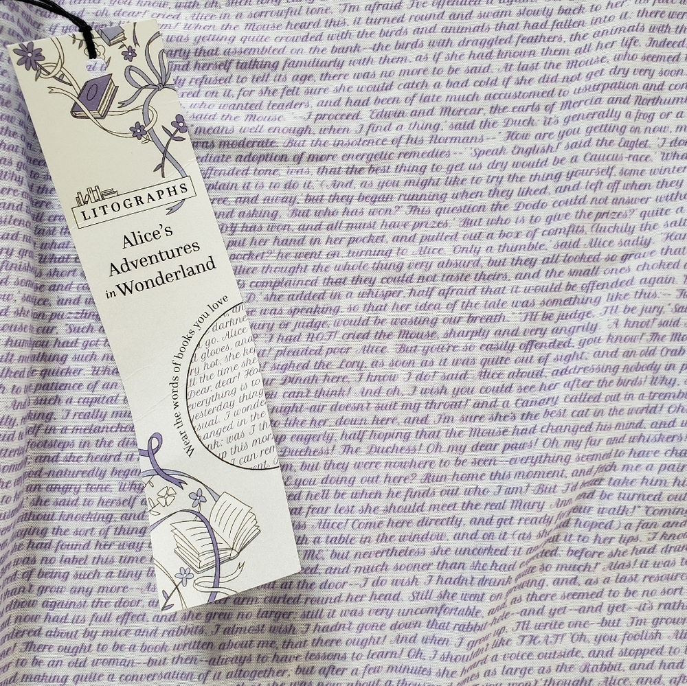 Alice in wonderland litograph infinity scarf NWT